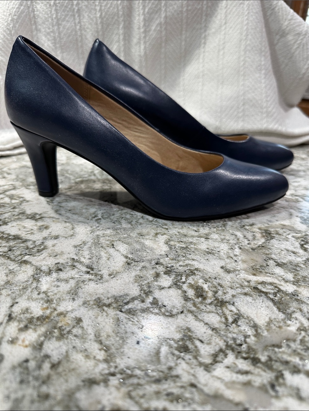 Kelly & Katie Navy Mid Heel Pumps